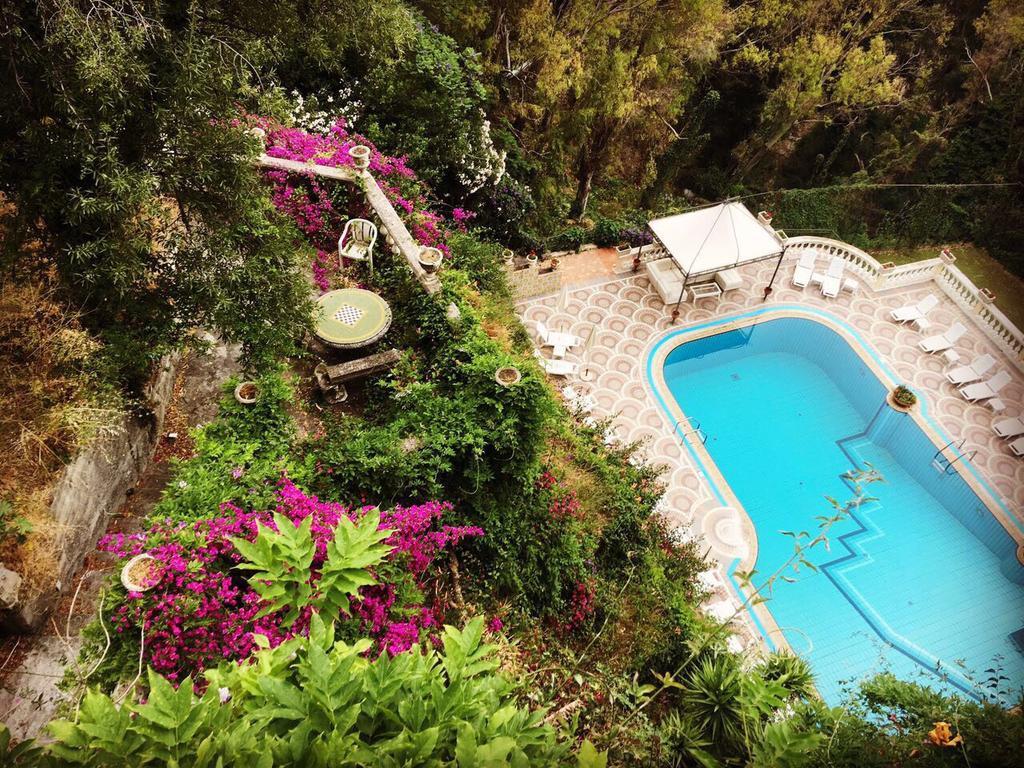 Hotel Villa Riis Taormine Extérieur photo