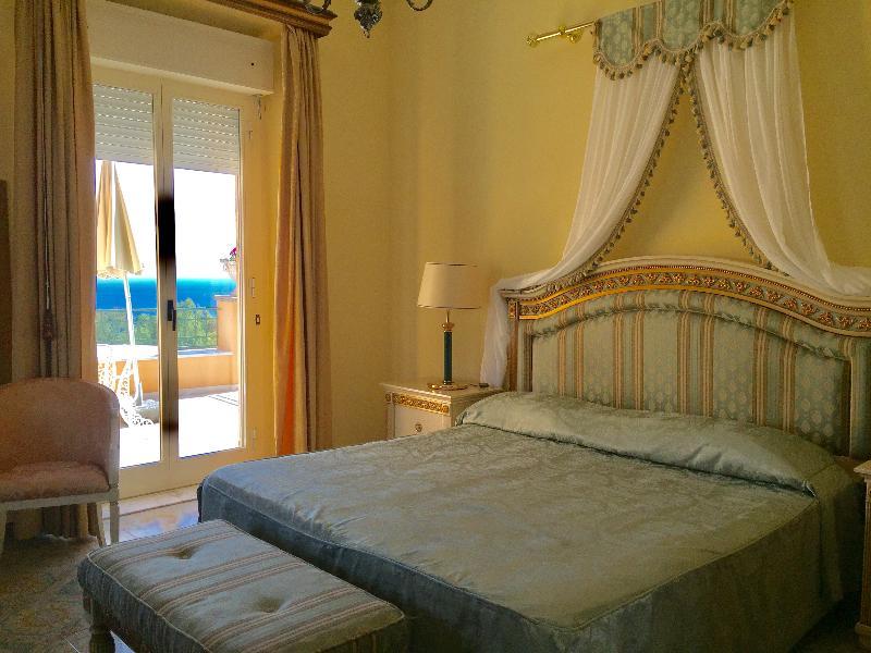 Hotel Villa Riis Taormine Extérieur photo