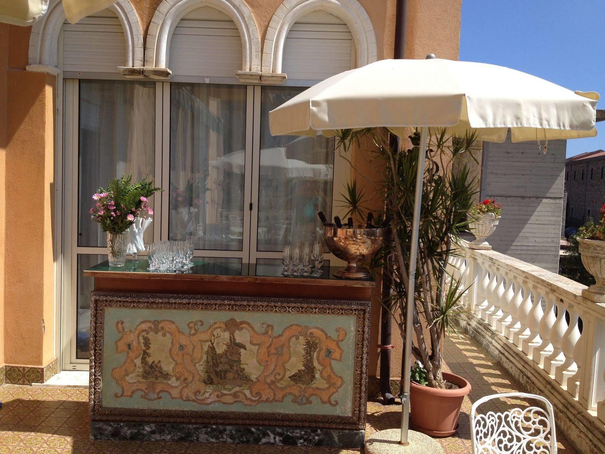 Hotel Villa Riis Taormine Extérieur photo