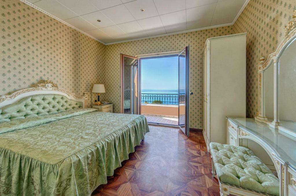 Hotel Villa Riis Taormine Extérieur photo