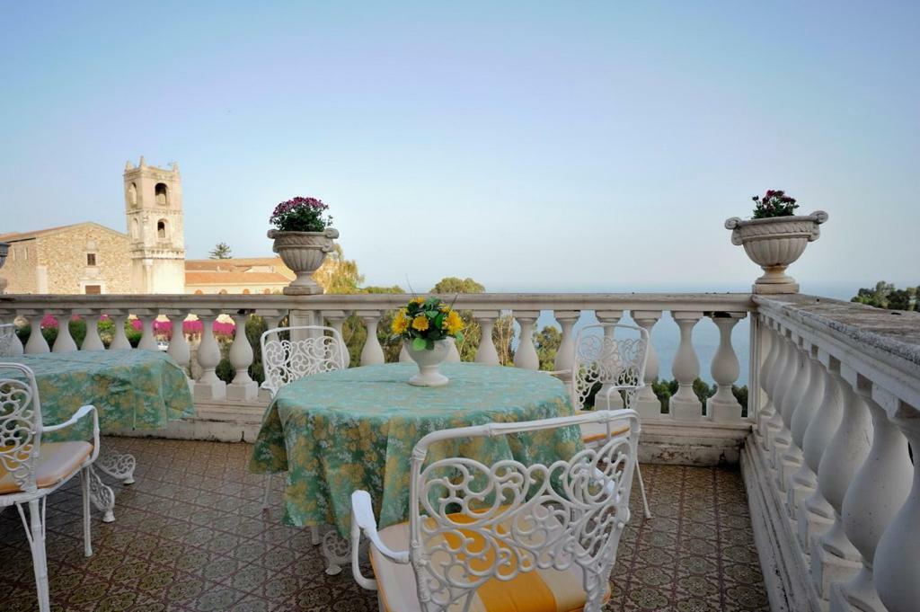 Hotel Villa Riis Taormine Extérieur photo